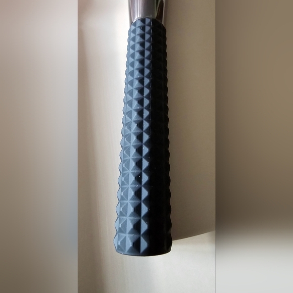 LARUCE BEAUTY  3 Pc Makeup Brush Set Kabuki, Highlighter & Small Angle Brush - Picture 4 of 8